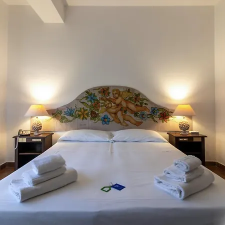 Hotiday Baia Hotel