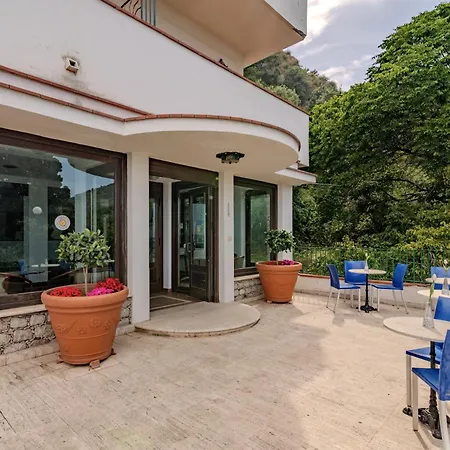 Hotel Hotiday Baia Taormina