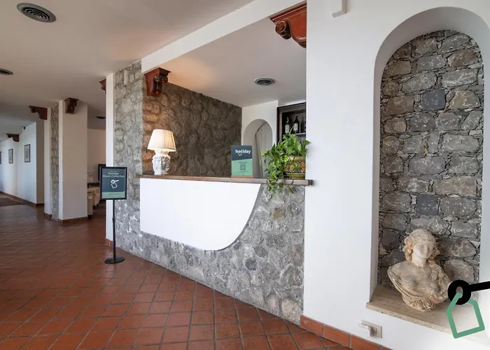 Hotiday Baia 酒店 陶尔米纳